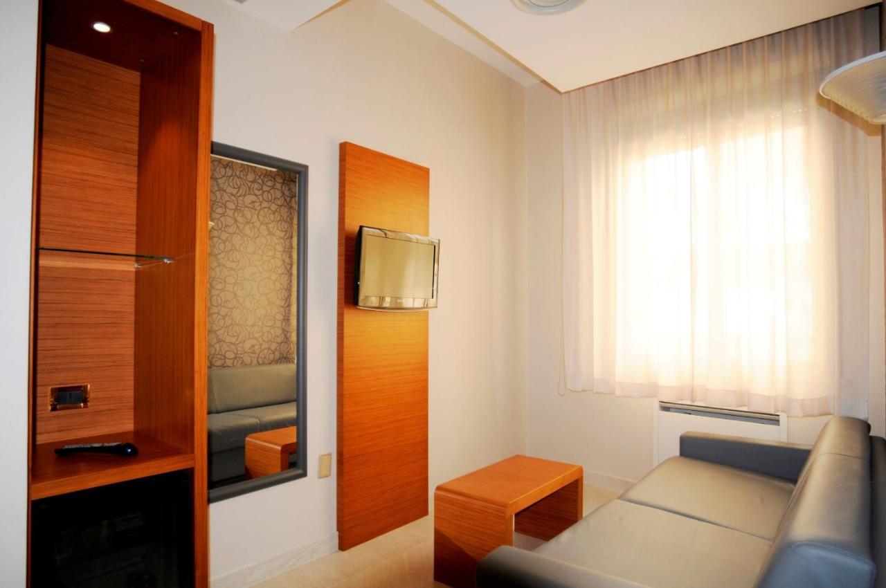 Astra Hotel Ferrara Exterior photo